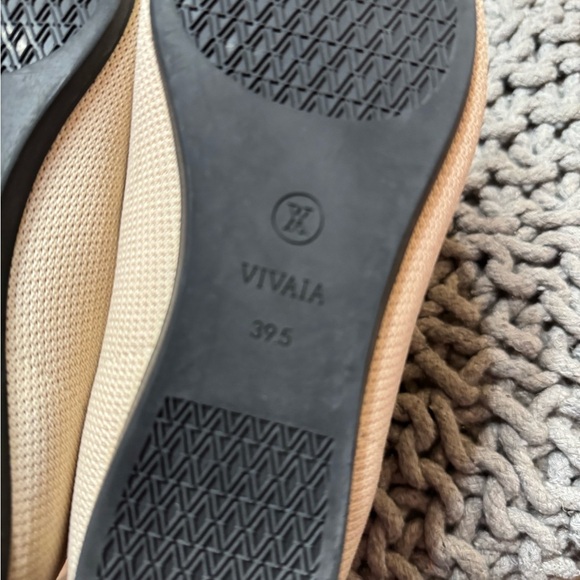 Vivaia Aria Pointed Toe Black Ballet Flats Size 39.5 - Picture 8 of 9